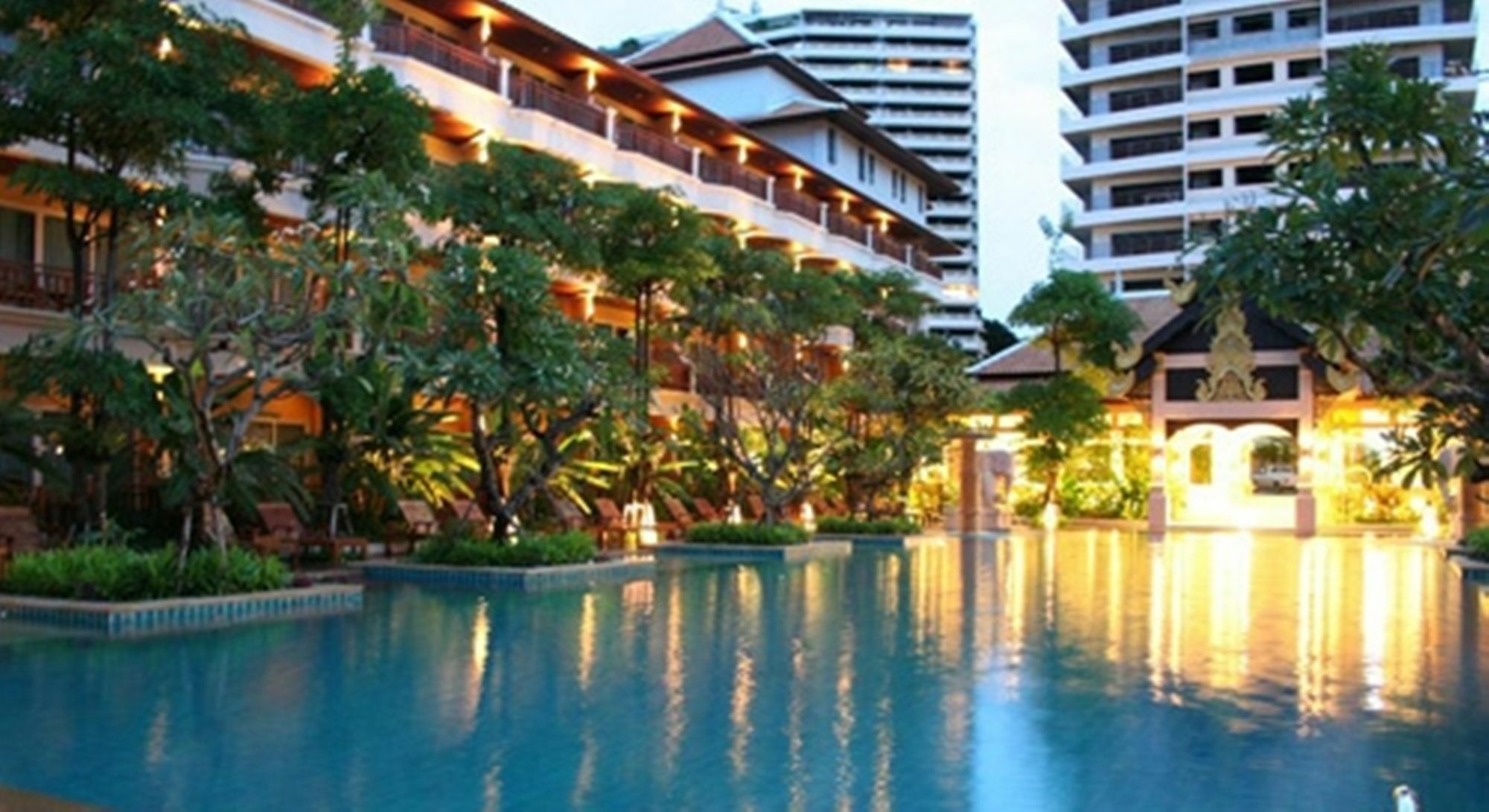 Avalon Beach Resort Pattaya Luaran gambar